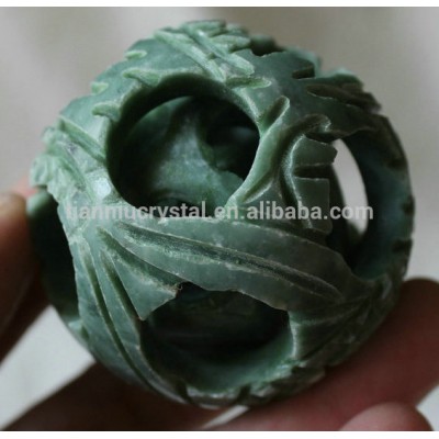 Natural Green Jasper Crystal Spheres Ball Carved Good Luck Palm Display Stone Carvings